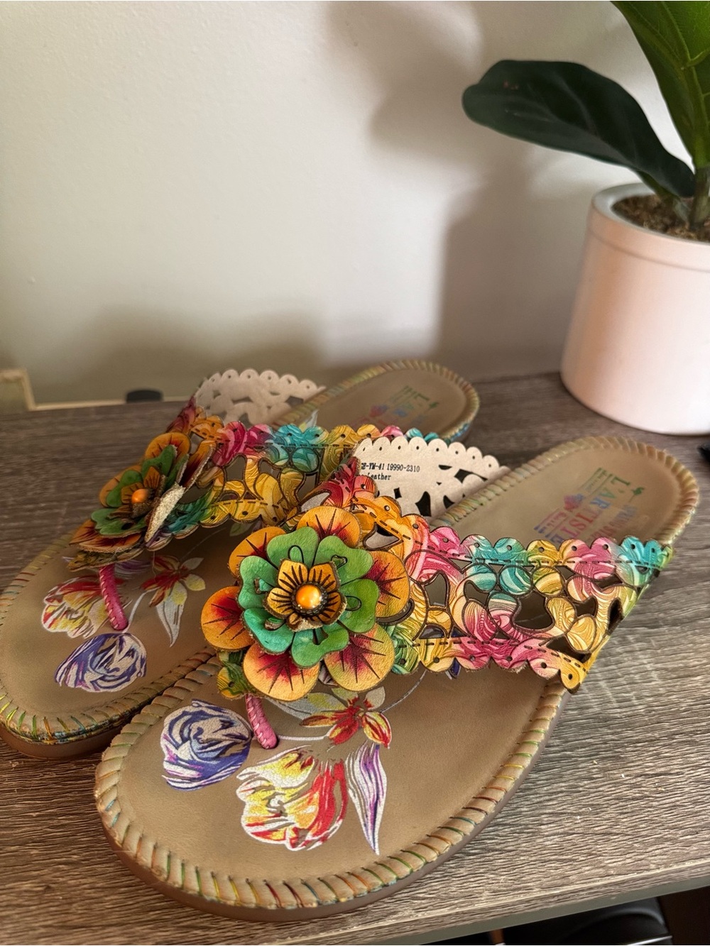 L'Artiste Janayle Blum Floral leather sandals